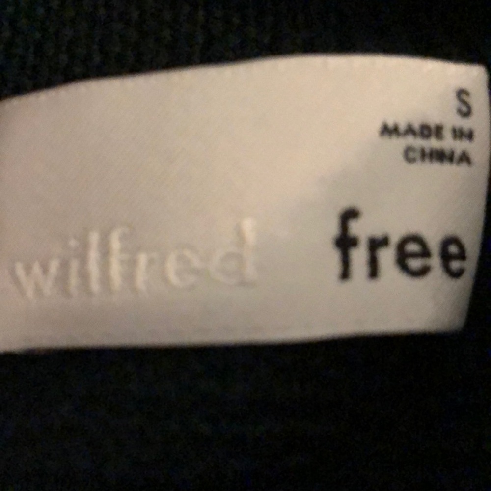 Cropped Sweatshirt - Picture 2 of 3